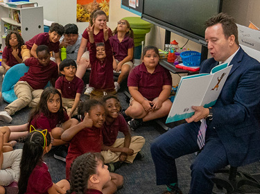 Maricopa County School Superintendent Steve Watson reading Jabari Jumps by Gaia Cornwall to Dani Sc