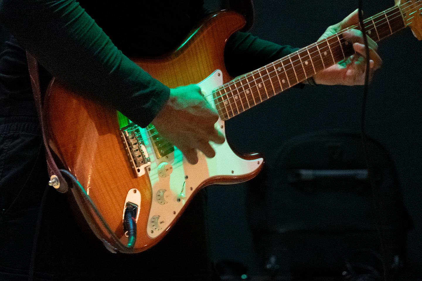 Grammy-Winner Curt Chambers Performs for Phoenix #1 Students